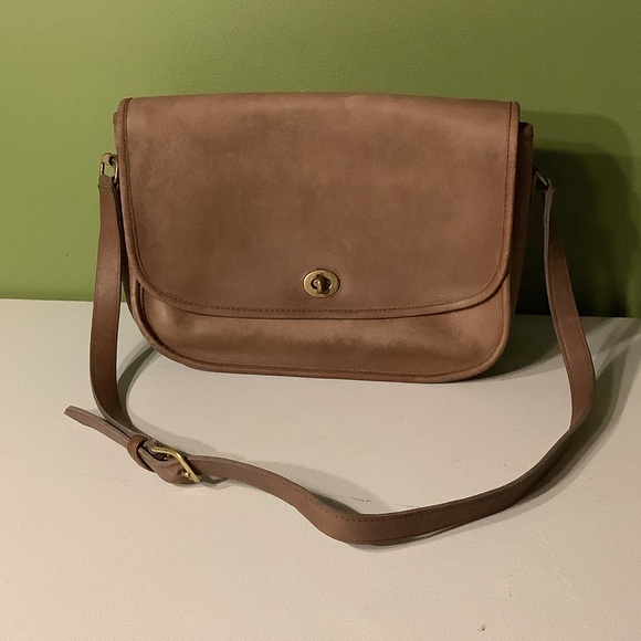 Vintage coach light brown leather handbag - Picture 1 of 14